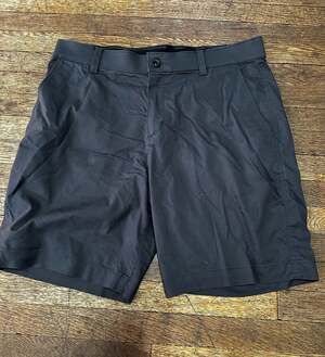 Nike Golf Dri-Fit Standard Fit Black Chino Shorts Men's Size 34